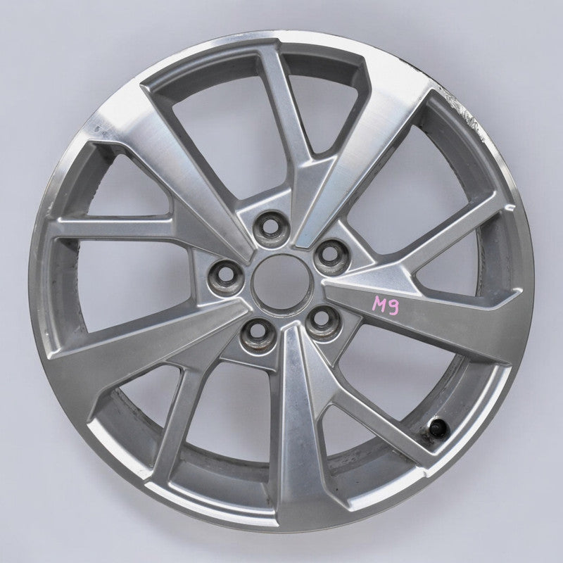 1x Alufelge 18 Zoll 7.0" 5x112 43ET Glanz Silber 83A601025J Audi Q3 Rim Wheel