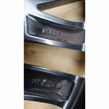 Laden Sie das Bild in den Galerie-Viewer, 1x Alufelge 17 Zoll &quot; HL810411GY02 Toyota Avensis Rim Wheel