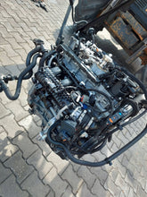 Laden Sie das Bild in den Galerie-Viewer, Motor Peugeot 3008 10XVA8 1.2 THP 15TKm Benzin Engine Komplett