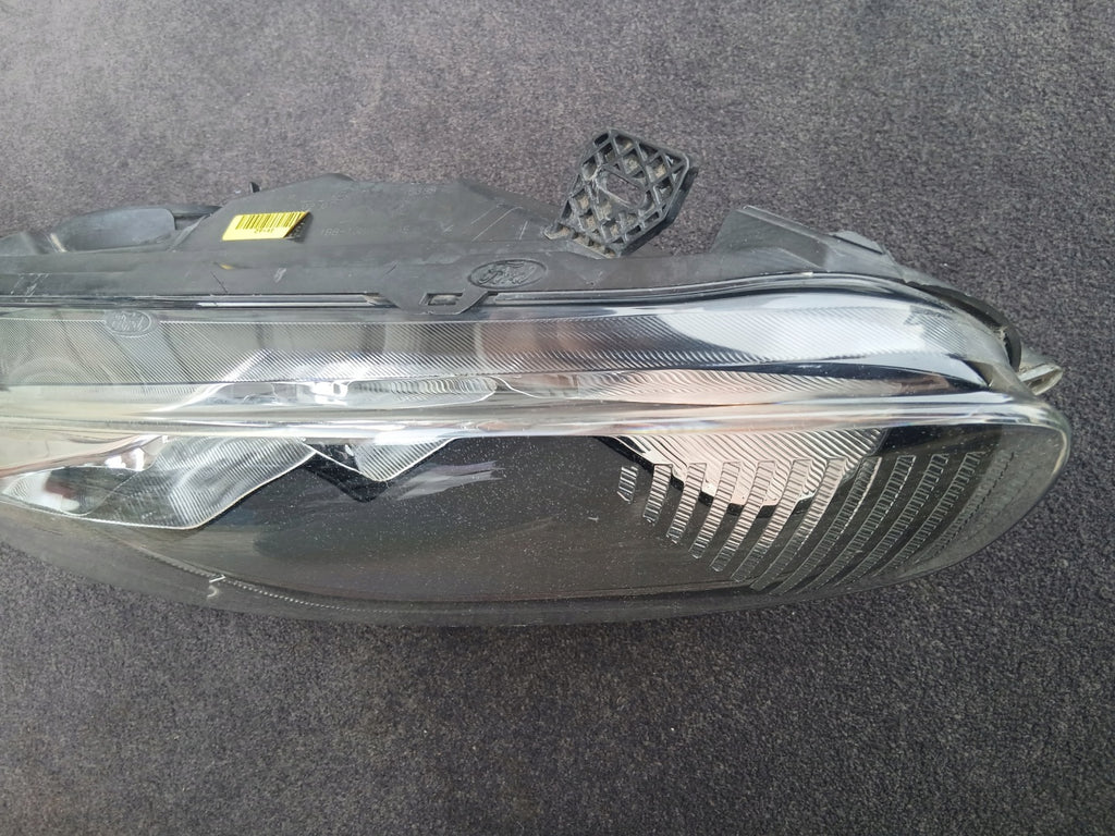 Frontscheinwerfer Ford Fiesta I VII C1BB-13W029-AE Rechts Scheinwerfer Headlight SCH8670143996dd