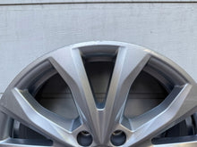 Load image into Gallery viewer, 1x Alufelge 17 Zoll 6.5" 5x112 49ET 2K7601025A VW Passat Golf I Rim Wheel FEL4095892542hh