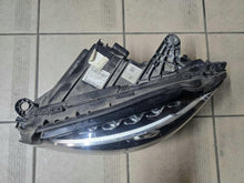 Laden Sie das Bild in den Galerie-Viewer, Frontscheinwerfer Mercedes-Benz W205 A205 A2059063703 030128423306 Links SCH8938297424wi