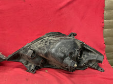 Load image into Gallery viewer, Frontscheinwerfer Toyota Yaris Ein Stück (Rechts oder Links) Headlight SCH4288683374wg