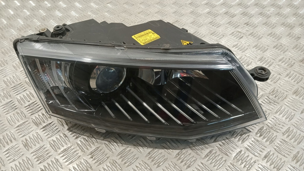 Frontscheinwerfer Skoda Octavia III 5E1941016 Vorderseite Scheinwerfer Headlight SCH3322982225li