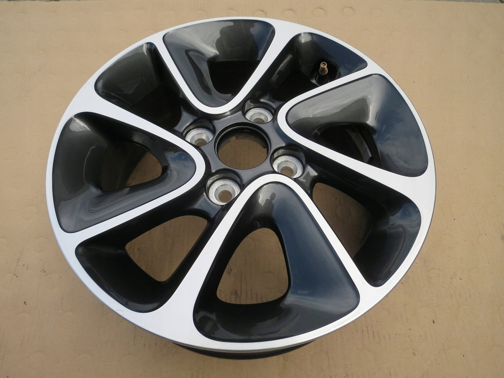 1x Alufelge 14 Zoll 5.5" 4x100 47ET Hyundai Rim Wheel