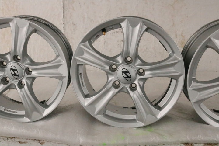 1x Alufelge 16 Zoll 6.5" 5x114.3 46ET KH046516 Hyundai Ix35 Rim Wheel FEL3126837599qk