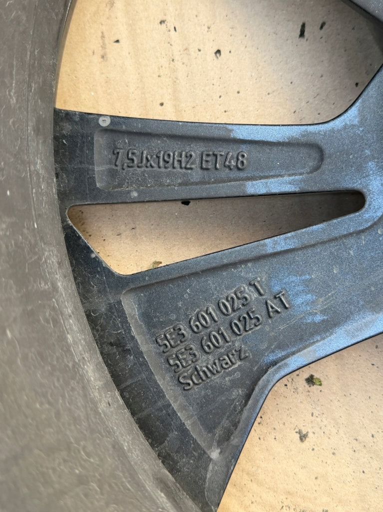 1x Alufelge 19 Zoll 7.5" 5x112 48ET 5E3601025S 5E3601025 Skoda Octavia 5e3 Iv FEL8882417798bi