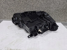 Laden Sie das Bild in den Galerie-Viewer, Frontscheinwerfer BMW X1 F48 7495003 Links Scheinwerfer Headlight SCH3736671095vc