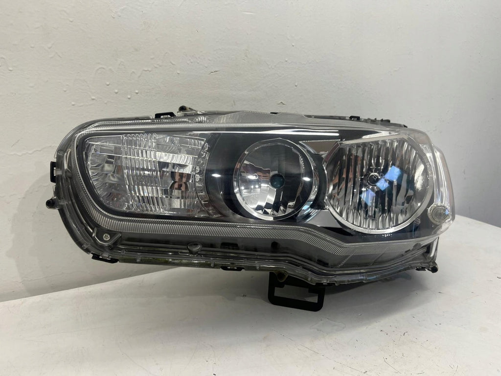 Frontscheinwerfer Mitsubishi Lancer VIII Links Scheinwerfer Headlight