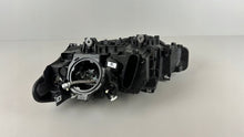 Laden Sie das Bild in den Galerie-Viewer, Frontscheinwerfer BMW 3 F30 F31 Xenon Rechts Scheinwerfer Headlight SCH9015139098fo