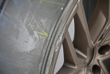 Laden Sie das Bild in den Galerie-Viewer, 1x Alufelge 21 Zoll 8.5&quot; 5x112 40ET 4K0601025AD Audi Rim Wheel