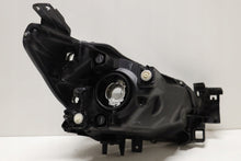 Laden Sie das Bild in den Galerie-Viewer, Frontscheinwerfer Mazda II DB5J-51030 Links Scheinwerfer Headlight