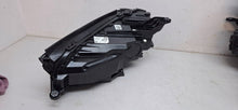 Laden Sie das Bild in den Galerie-Viewer, Frontscheinwerfer Mercedes-Benz Gle A1679060403 Full LED Rechts Headlight