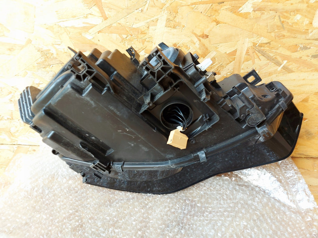 Frontscheinwerfer Audi A5 8T0941005 Xenon Ein Stück (Rechts oder Links)