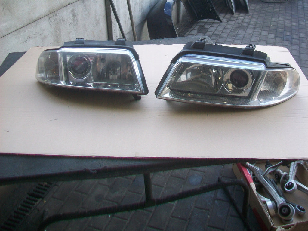 Frontscheinwerfer Audi A4 B5 8D0941003 Ein Stück (Rechts oder Links) Headlight