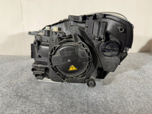 Laden Sie das Bild in den Galerie-Viewer, Frontscheinwerfer Mercedes-Benz W245 A1698208461 Xenon Rechts Headlight SCH2324653479ce