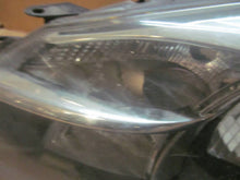 Load image into Gallery viewer, Frontscheinwerfer Toyota Yaris Links Scheinwerfer Headlight