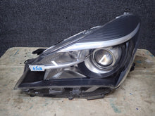 Load image into Gallery viewer, Frontscheinwerfer Toyota Yaris Links Scheinwerfer Headlight