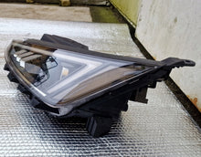 Load image into Gallery viewer, Frontscheinwerfer Hyundai Elantra 92101-F2 LED Links Scheinwerfer Headlight