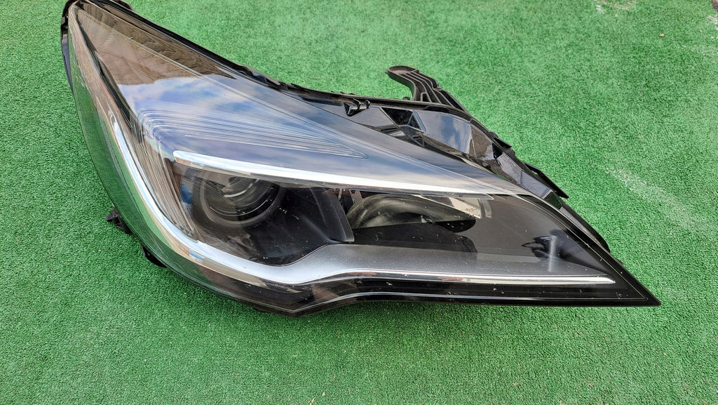 Frontscheinwerfer Opel Astra 39047199 LED Rechts Scheinwerfer Headlight