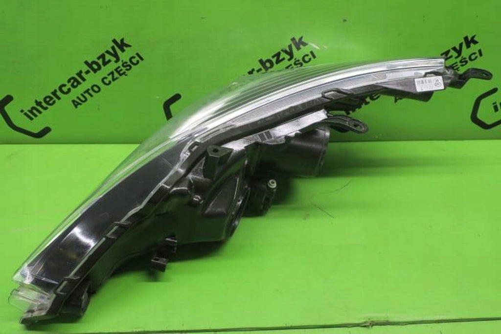 Frontscheinwerfer Toyota Verso 811100F16100 Rechts Scheinwerfer Headlight SCH6441312497bw