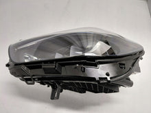 Laden Sie das Bild in den Galerie-Viewer, Frontscheinwerfer Mercedes-Benz W247 A2479068305 FALSE Scheinwerfer Headlight SCH2030671936at