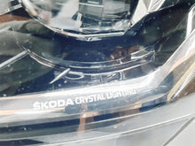 Laden Sie das Bild in den Galerie-Viewer, Frontscheinwerfer Skoda Superb III 3V1941015D Full LED Links Headlight