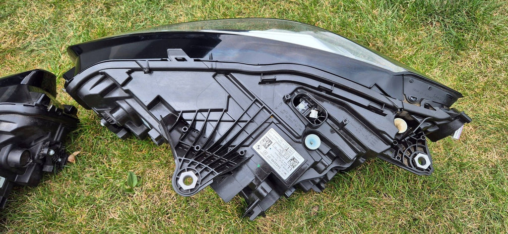 Frontscheinwerfer BMW 2 Active Tourer U06 5A42247-08 LED Ein Satz Headlight SCH3029787786si