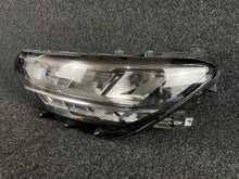 Laden Sie das Bild in den Galerie-Viewer, Frontscheinwerfer VW Passat B8 3G1941035P Links Scheinwerfer Headlight