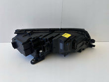 Laden Sie das Bild in den Galerie-Viewer, Frontscheinwerfer Skoda Octavia 5E1941015D Links Scheinwerfer Headlight SCH3938477207to