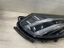 Laden Sie das Bild in den Galerie-Viewer, Frontscheinwerfer Lynk &amp; Co 01 8893628734 Links Scheinwerfer Headlight SCH7698623285jz