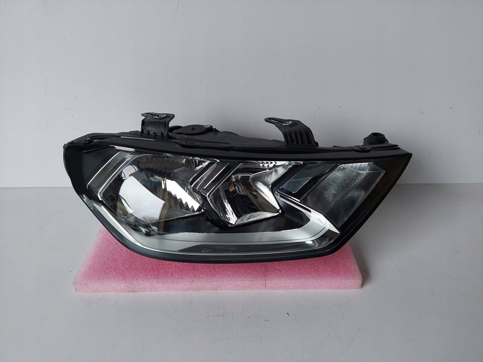 Frontscheinwerfer Audi A1 82A941004 Rechts Scheinwerfer Headlight