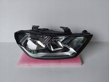 Laden Sie das Bild in den Galerie-Viewer, Frontscheinwerfer Audi A1 82A941004 Rechts Scheinwerfer Headlight