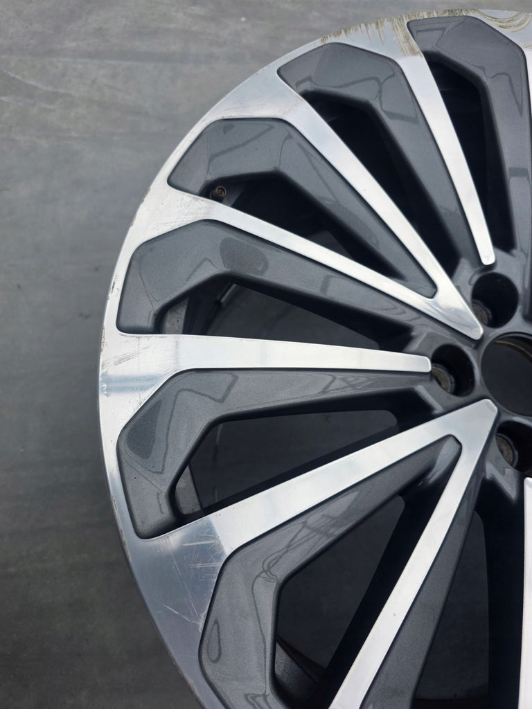 1x Alufelge 21 Zoll 9.5" 5x112 36ET Glanz Grau 4KE601025G Audi Rim Wheel FEL8127375287sb