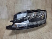 Load image into Gallery viewer, Frontscheinwerfer Skoda Fabia III 6V1941015D Links Scheinwerfer Headlight