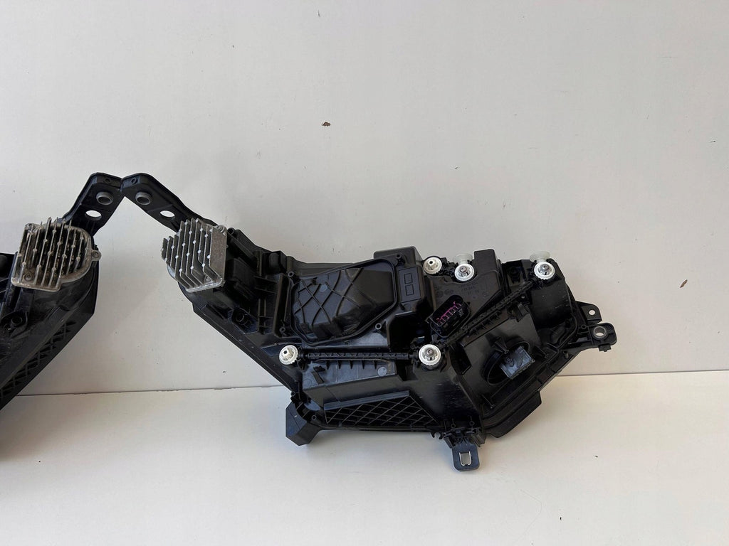 Frontscheinwerfer VW 1t3 1T3941035B 1T3941036B Ein Stück (Rechts oder Links) SCH4547840458zw