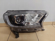 Laden Sie das Bild in den Galerie-Viewer, Frontscheinwerfer Ford Ranger JB3B-13E014-A Full LED Rechts Headlight SCH1000435753he