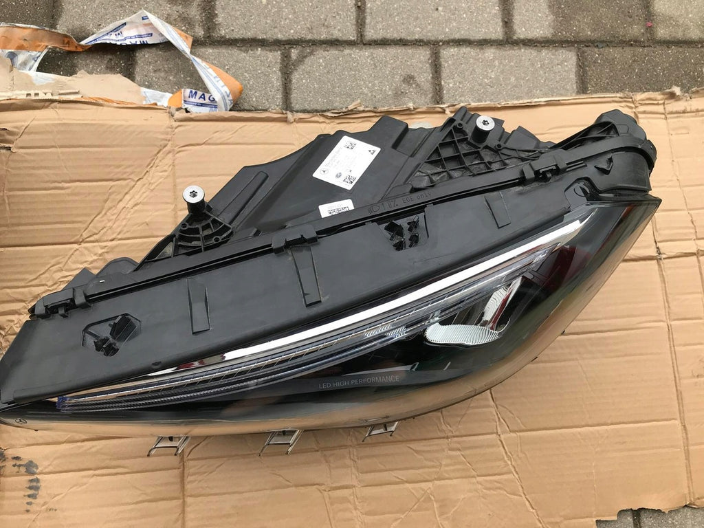 Frontscheinwerfer Mercedes-Benz W247 A2479063804 A2479063504 Ein Satz Headlight