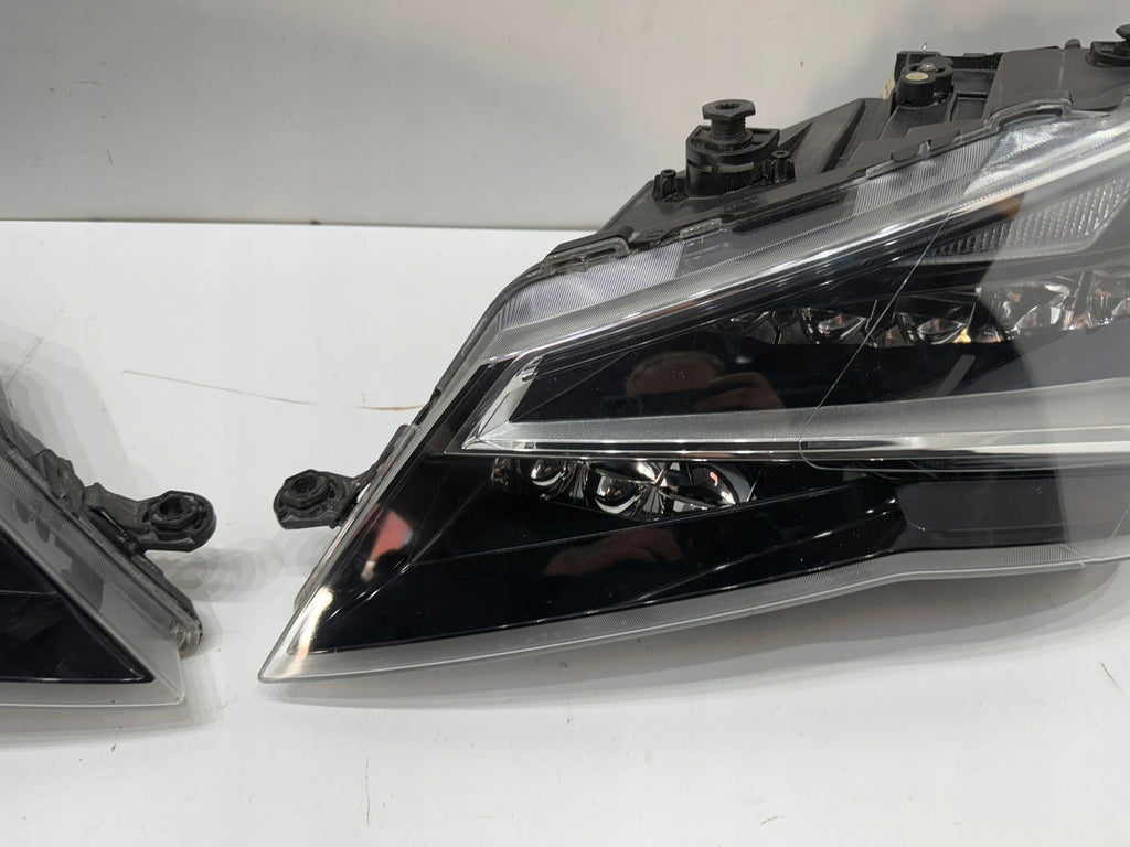 Frontscheinwerfer Seat Leon 5f1 5F1941007A 5F1941008A Full LED Ein Satz
