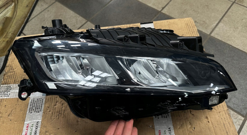 Frontscheinwerfer Peugeot 308 III 98516735 LED Rechts Scheinwerfer Headlight SCH9863858381pv