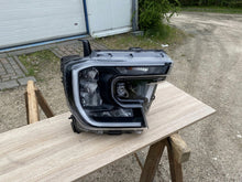 Laden Sie das Bild in den Galerie-Viewer, Frontscheinwerfer Ford Ranger N1WB-13E014-ED Rechts Scheinwerfer Headlight SCH5502342308kr