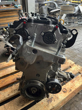 Load image into Gallery viewer, Motor Hyundai Elantra VII G4FM 1.6 122PS 20kW 130TKm 2021 Benzin Unkomplett