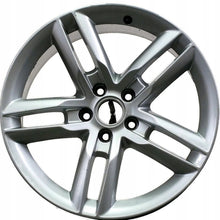 Load image into Gallery viewer, 1x Alufelge 18 Zoll 9.0&quot; 5x112 52ET Glanz Silber 8J0601025AN Audi Tt Rim Wheel