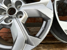 Load image into Gallery viewer, 1x Alufelge 18 Zoll 7.0" 5x114.3 45ET Glanz Silber 9965777080 Mazda Mx-30 FEL7717671698sl