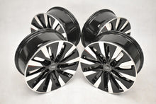 Laden Sie das Bild in den Galerie-Viewer, 1x Alufelge 18 Zoll 8.0&quot; 5x112 39ET Glanz Schwarz 4K0601025B Audi Rim Wheel