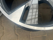 Laden Sie das Bild in den Galerie-Viewer, 1x Alufelge 20 Zoll 9.0" 5x112 42ET 89A601025M Audi E-Tron Rim Wheel