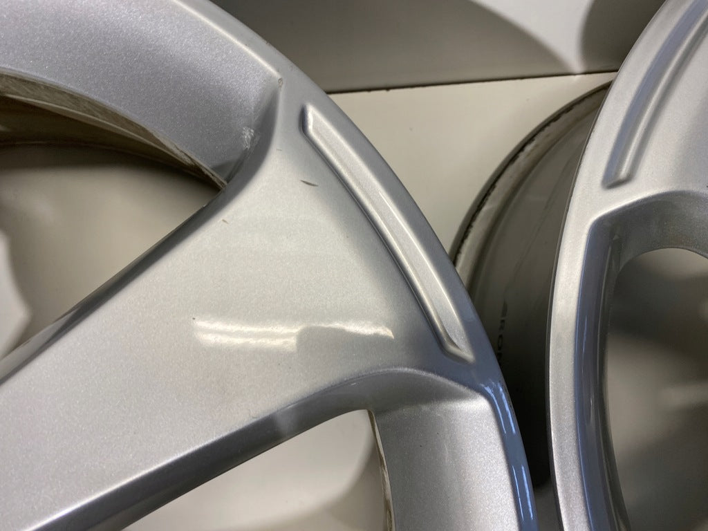 4x Alufelge 17 Zoll 6.5" 5x112 39ET Glanz Silber 1K8071497 VW Scirocco Rim Wheel FEL7071217352ai