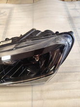 Laden Sie das Bild in den Galerie-Viewer, Frontscheinwerfer Skoda Superb III 3V1941015B Xenon Links Scheinwerfer Headlight
