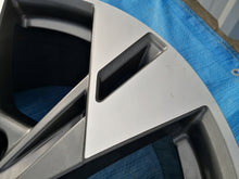 Load image into Gallery viewer, 1x Alufelge 20 Zoll 9.0" 5x112 38ET 4KE601025T Audi E Tron E-Tron Sportback FEL5611828997ya