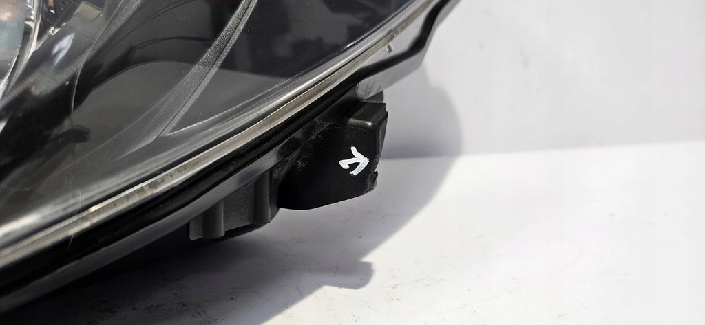 Frontscheinwerfer Toyota Yaris Links Scheinwerfer Headlight